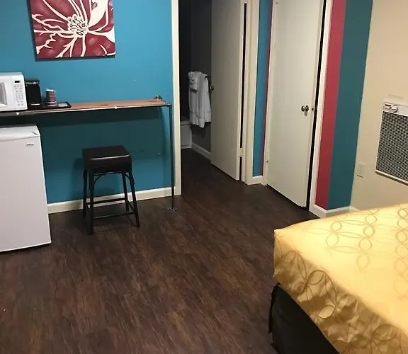 La Petite Motel 2*